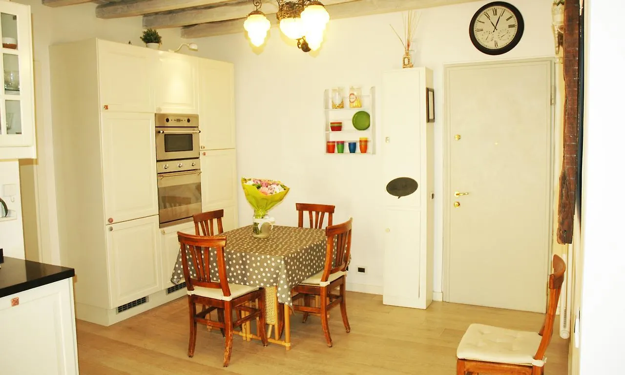 Apartments Milan - Shabby Chic 0*,  Italy
