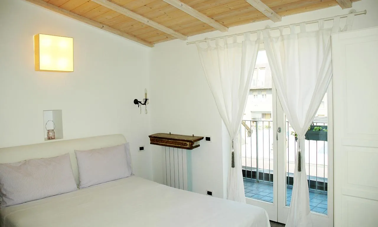 Apartments Milan - Shabby Chic Italy